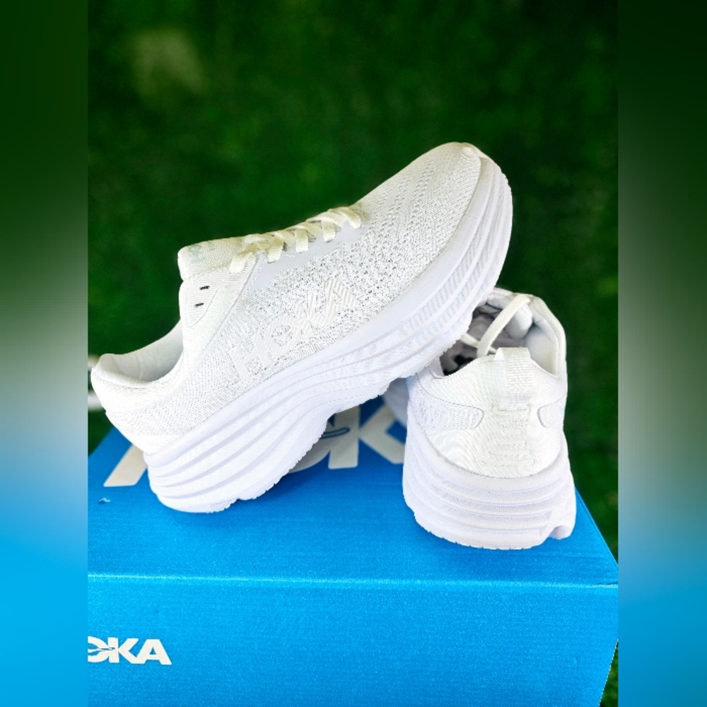 HOKA Bondi One One 8 Men Triple White Running Shoes Brand New - Picture 5 of 10